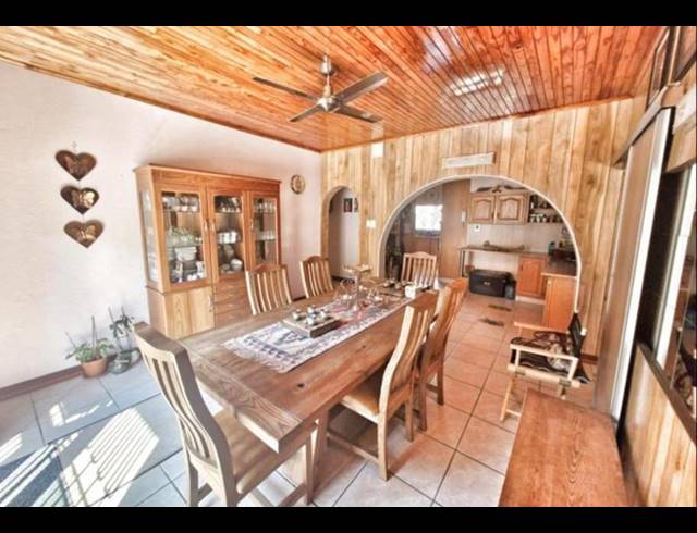 6 BEDROOM HOUSE FOR SALE IN MULBARTON